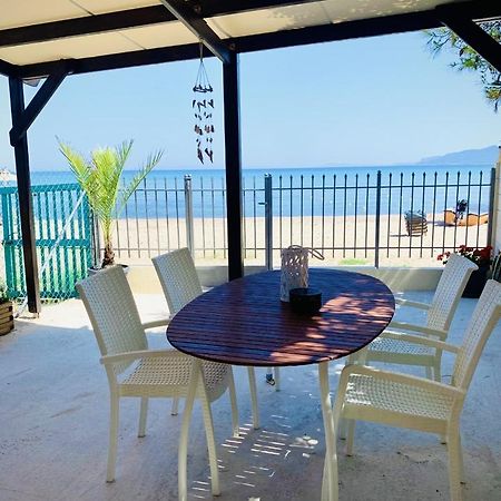 House By The Sea In Artemis Apartment Bagian luar foto