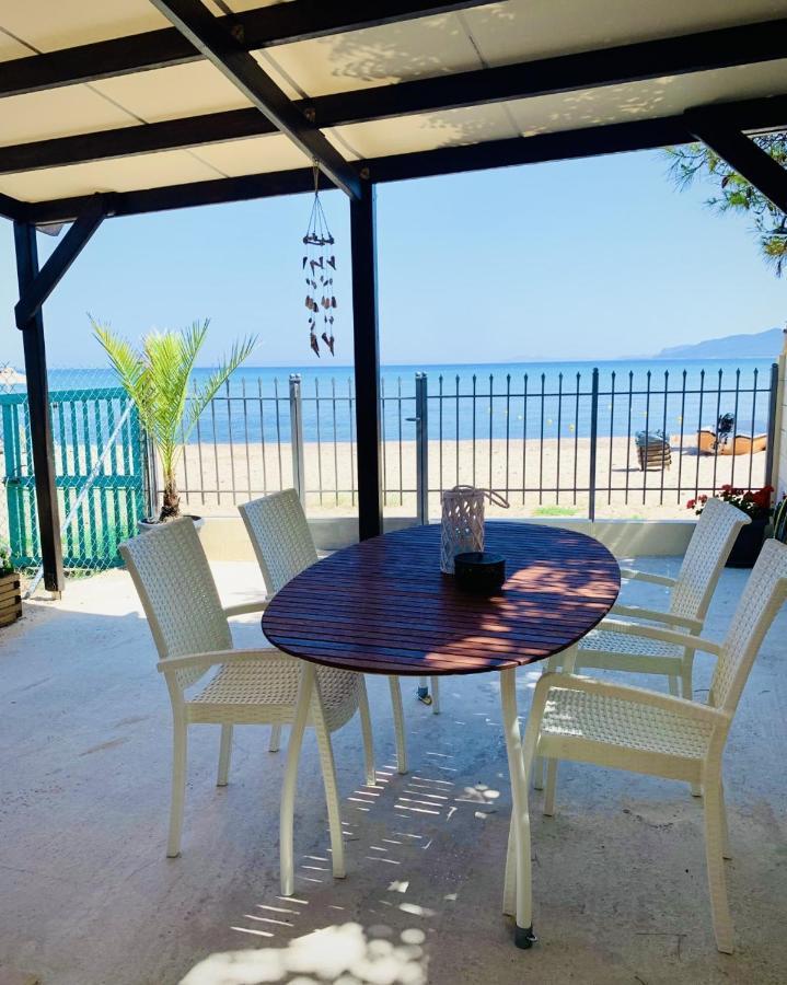 House By The Sea In Artemis Apartment Bagian luar foto